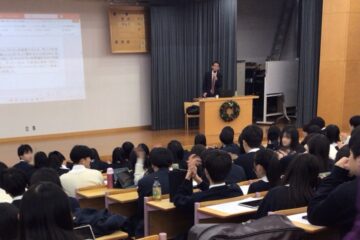 明学大の先生による高3生への講義「教養原論」を行いました＜第10回＞